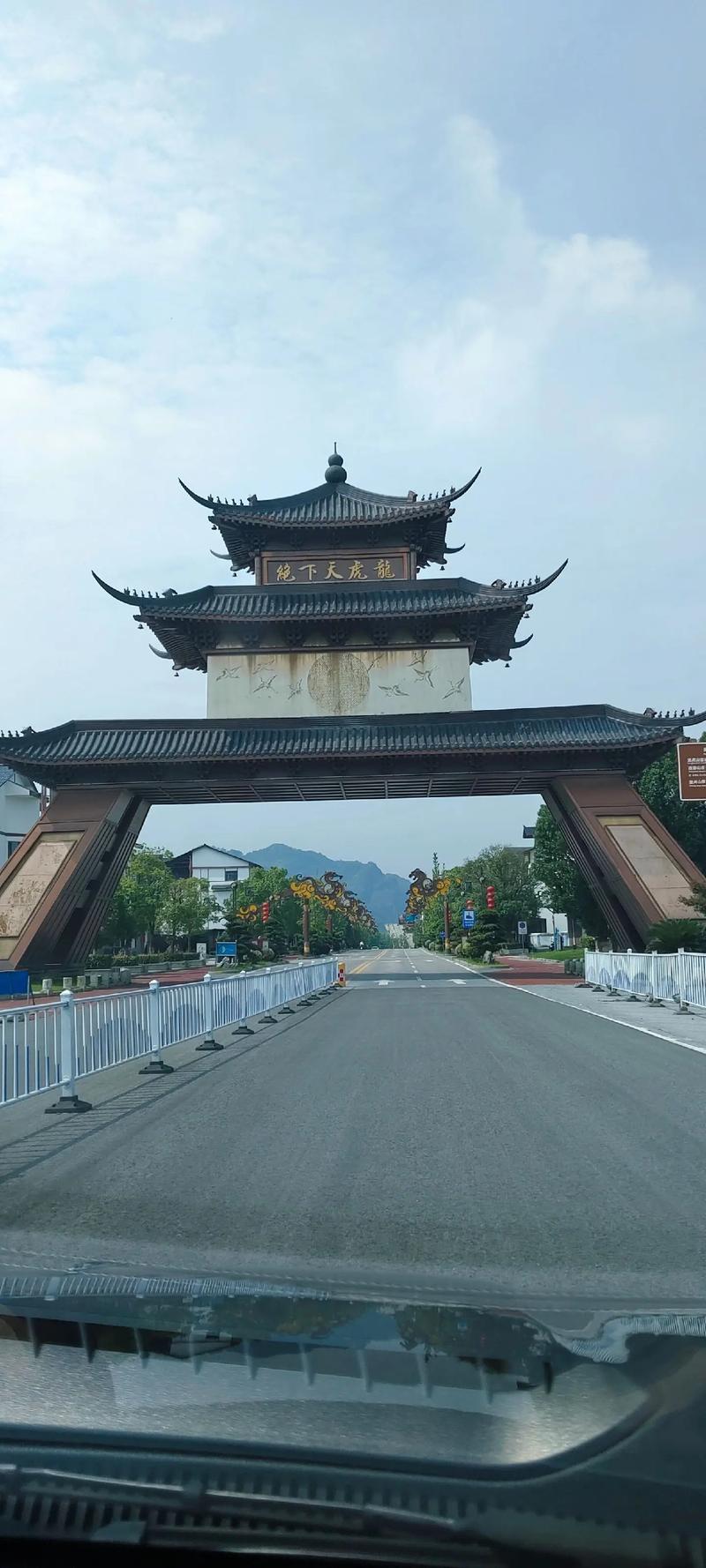 旅游投资:让脚步停驻在梦想的路途